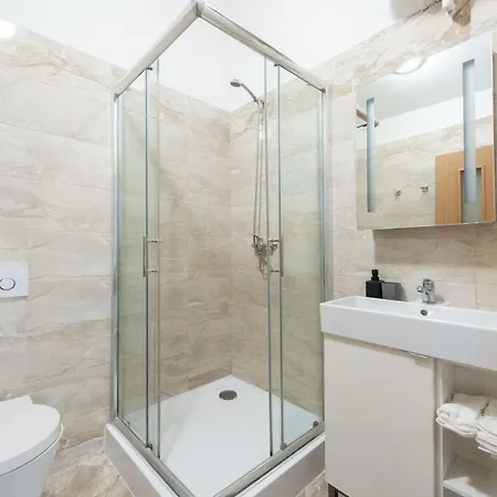 Elegant 4-Guest Retreat Near Old Town Apartment Prague Exterior photo