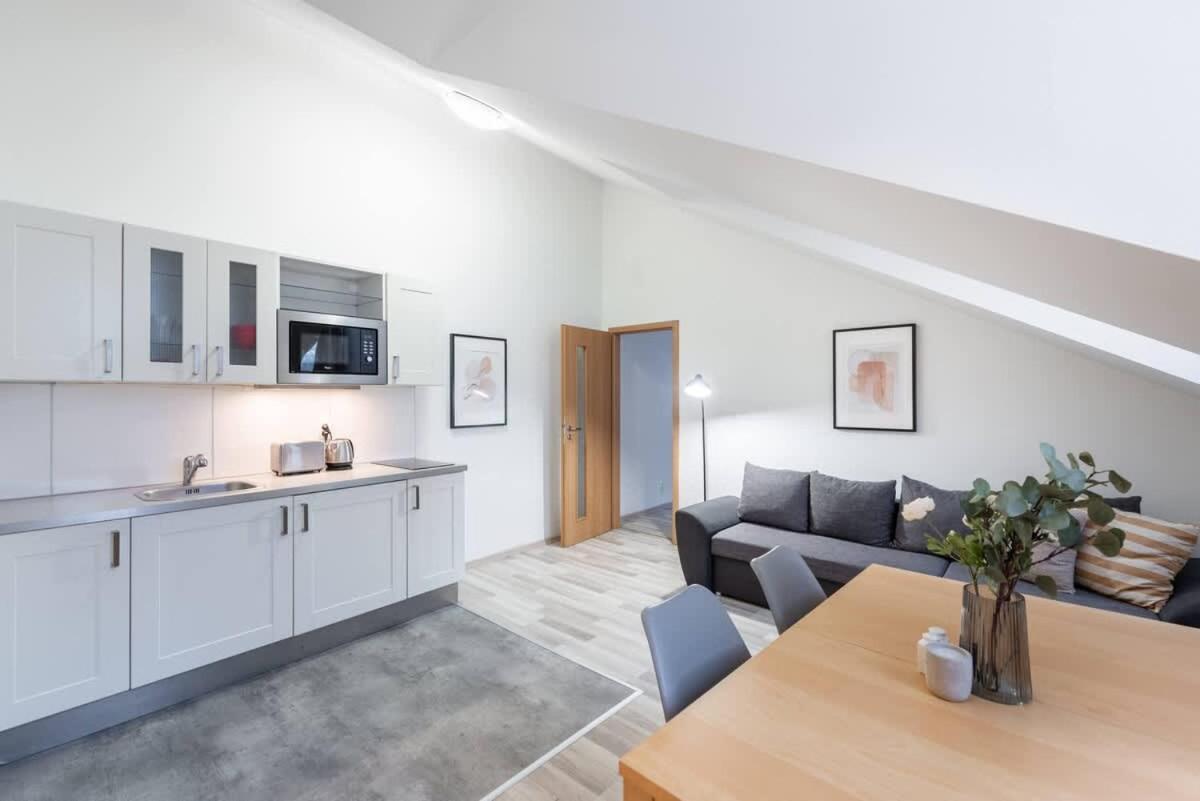 Elegant 4-guest Retreat Near Old Town * Прага